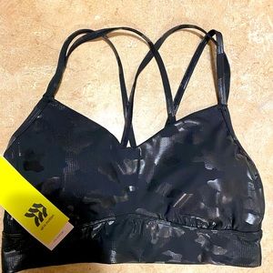 NWT All in Motion Black Camo Sports Bra Size M